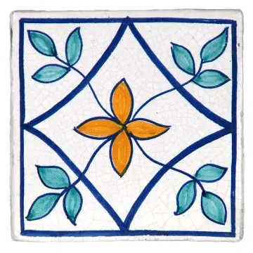 Hand-painted Deruta tile AD08 Tradizione Collection by Antica Deruta, Italy. The tile is entirely handcrafted.