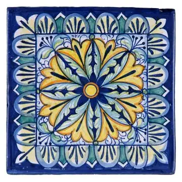 Hand-painted Deruta tile AD45 Tradizione Collection by Antica Deruta, Italy. The tile is entirely handcrafted.