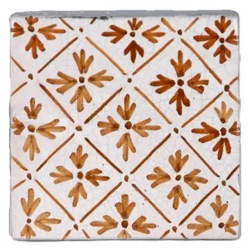 Hand-painted Deruta tile AD06A Classica collection by Antica Deruta, Italy. The tile is entirely handcrafted.