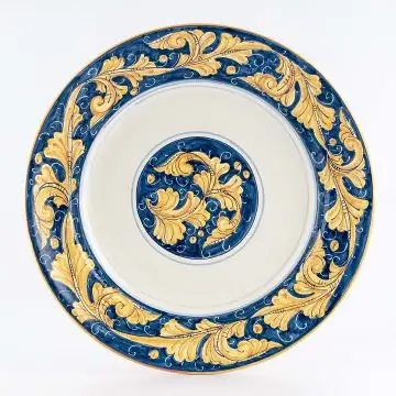 Italian round platter from the Rinascimento Blu e Giallo collection handmade by Ceramiche Rampini in Gubbio, Italy