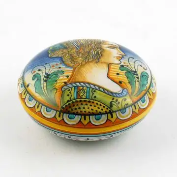 Italian large keepsake box featuring a Renaissance-style portrait handmade by Alvaro Binaglia in Deruta Italy - main image