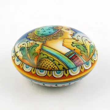 Italian large keepsake box featuring a Renaissance-style portrait handmade by Alvaro Binaglia in Deruta Italy - main image