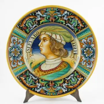 Italian wall plate featuring a Renaissance-style portrait of Lorenzo handmade by Alvaro Binaglia in Deruta Italy - main image
