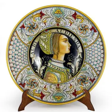 Italian wall plate Raffaellesco handmade by Alvaro Binaglia in Deruta Italy - main image