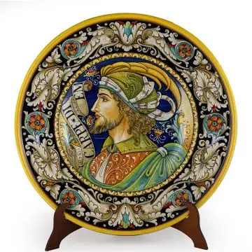 Italian wall plate featuring a Renaissance-style portrait of Antonio Bello handmade by Alvaro Binaglia in Deruta Italy - main image