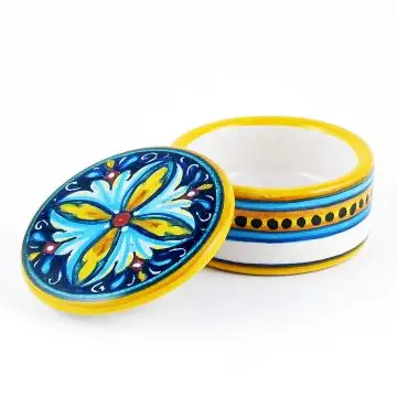 Italian favor keepsake box handmade by Fima in Deruta