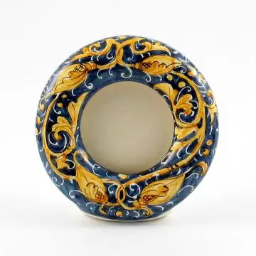 Italian hand-painted ceramic photo frame from the Rinascimento collection handmade by Ceramiche Rampini in Gubbio, Italy