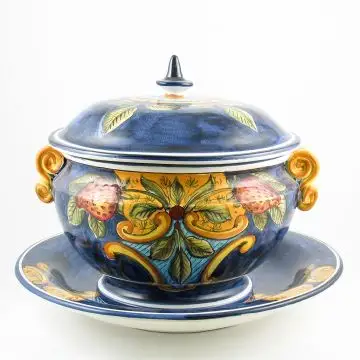 Tuscan soup tureen with platter from the Frutti Blu collection featuring fruit and leaves on a blue background, handmade by Ima in Montelupo Fiorentino - Italy