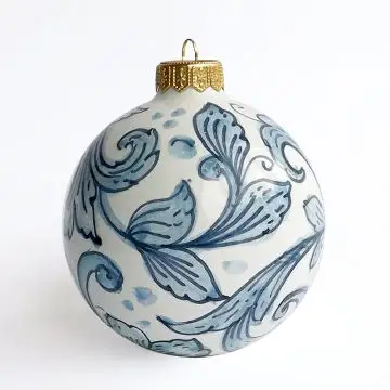Italian Christmas ball ornament hand-painted by Ghenos in Messina