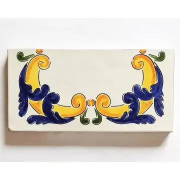 Hand-painted Italian border tile LF03 from the Classic collection, entirely handcrafted by La Fauci in Messina, Sicily