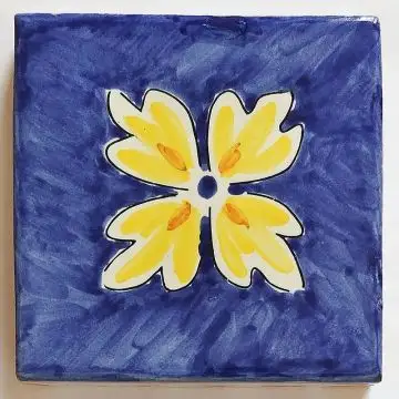 Hand-painted Italian tile LF08 from the Classic collection, entirely handcrafted by La Fauci in Messina, Sicily