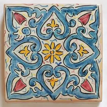 Hand-painted Italian tile LF11 from the Classic collection, entirely handcrafted by La Fauci in Messina, Sicily
