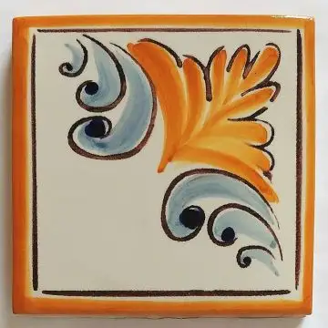Hand-painted Italian corner tile LF14 from the Classic collection, entirely handcrafted by La Fauci in Messina, Sicily