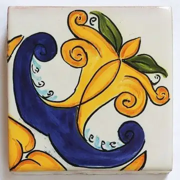 Hand-painted Italian tile LF24 from the Classic collection, entirely handcrafted by La Fauci in Messina, Sicily