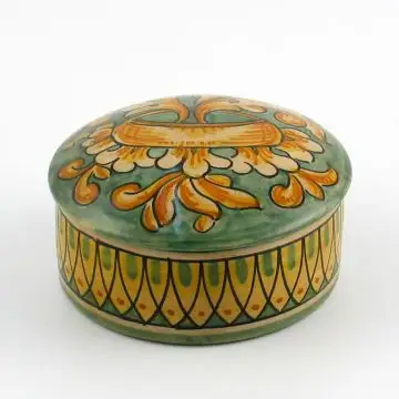 Italian green and cream keepsake box handmade by Ceramiche Magnanelli in Gubbio, Italy