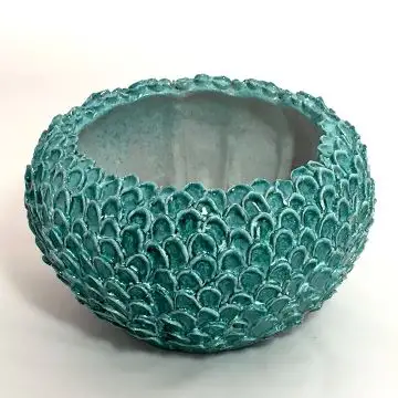 Tuscan Ottanio Scales  centerpiece bowl handcrafted by ND Dolfi in Montelupo Fiorentino, Italy