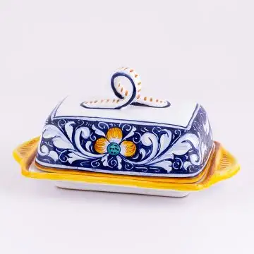 Deruta butter dish from the Rameggi collection, handmade by Antica Deruta - Italy