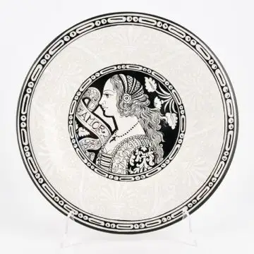 Italian wall plate Amor handmade by Francesca Niccacci in Deruta