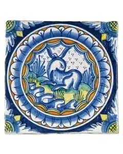 Hand-painted Deruta tile AD21 Tradizione Collection by Antica Deruta, Italy. The tile is entirely handcrafted.