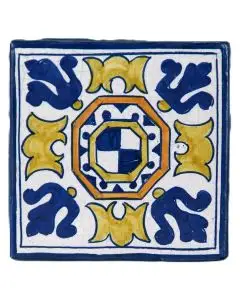 Hand-painted Deruta tile AD63 Tradizione Collection by Antica Deruta, Italy. The tile is entirely handcrafted.
