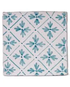 Hand-painted Deruta tile AD06V Classica collection by Antica Deruta, Italy. The tile is entirely handcrafted.