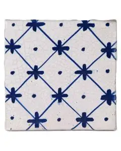 Hand-painted Deruta tile AD07B Classica collection by Antica Deruta, Italy. The tile is entirely handcrafted.