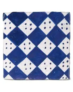 Hand-painted Deruta tile AD08B Classica collection by Antica Deruta, Italy. The tile is entirely handcrafted.