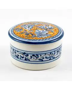 Italian hand-painted ceramic keepsake box from the Rinascimento collection handmade by Ceramiche Rampini in Gubbio, Italy