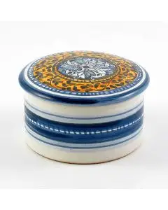 Italian hand-painted ceramic keepsake box from the Rinascimento collection handmade by Ceramiche Rampini in Gubbio, Italy