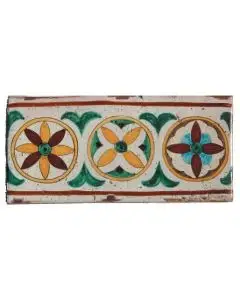 Hand-painted Deruta tile bs by Antica Deruta, Italy. The tile is entirely handcrafted.
