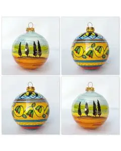 Set of 4 Christmas baubles in various patterns. They are handpainted in Deruta, Italy