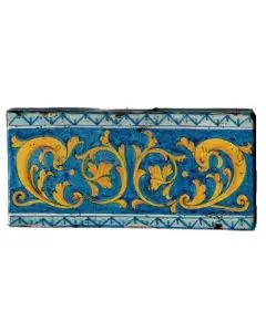 Hand-painted Deruta tile drb by Antica Deruta, Italy. The tile is entirely handcrafted.
