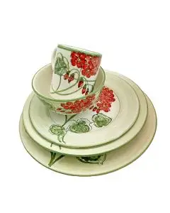 Handmade Italian 5-piece place setting Giardino Italiano with red pelargoniums: dinner plate, pasta plate, salad & dessert plate, cereal bowl and mug. Gubbio, Italy