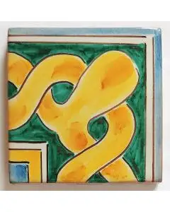 Hand-painted Italian corner tile LF18 from the Classic collection, entirely handcrafted by La Fauci in Messina, Sicily
