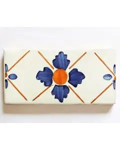 Hand-painted Italian border tile LF22 from the Classic collection, entirely handcrafted by La Fauci in Messina, Sicily
