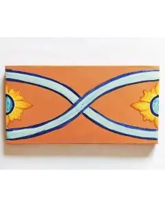 Hand-painted Italian border tile LF32 from the Classic collection, entirely handcrafted by La Fauci in Messina, Sicily