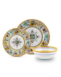 Handmade Italian 3-piece place setting Raffaellesco: dinner plate, salad & dessert plate, cereal bowl. Deruta, Italy