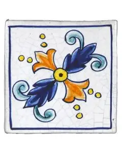 Hand-painted Deruta tile AD16T Tradizione by Antica Deruta, Italy. The tile is entirely handcrafted.