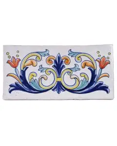 Hand-painted Deruta tile ro by Antica Deruta, Italy. The tile is entirely handcrafted.