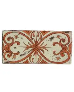 Hand-painted Deruta tile sn by Antica Deruta, Italy. The tile is entirely handcrafted.