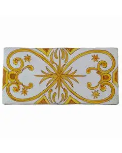 Hand-painted Deruta tile SNG by Antica Deruta, Italy. The tile is entirely handcrafted.
