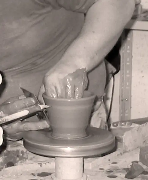 Handmade Italian pottery - The potter while creating his ceramic piece